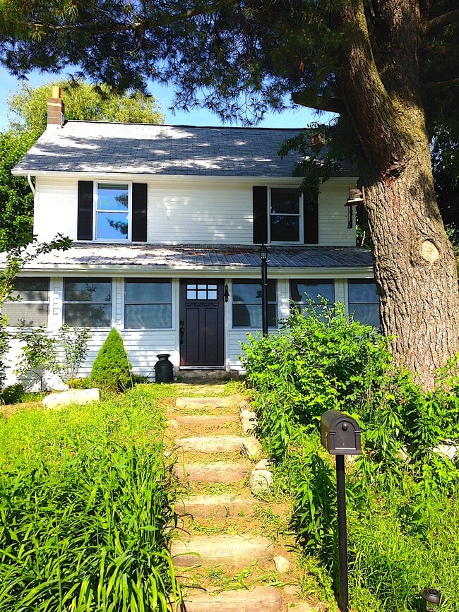 Primary Photo - 5 Six Hundred Rd