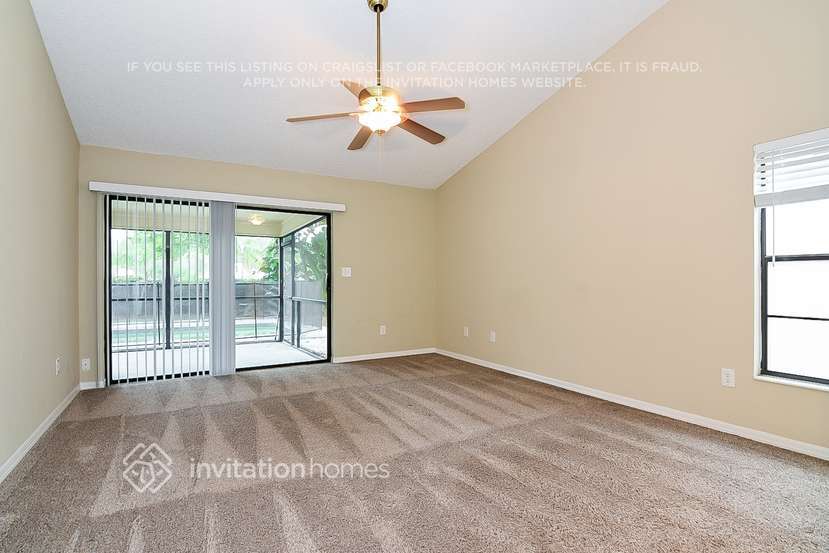 Building Photo - 1406 Clarion Dr
