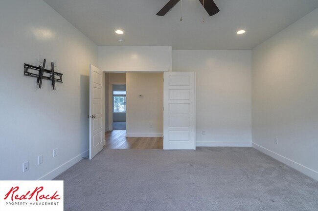 Building Photo - Comfort, Space & Style with a 3-Car Garage Small Dog Friendly!