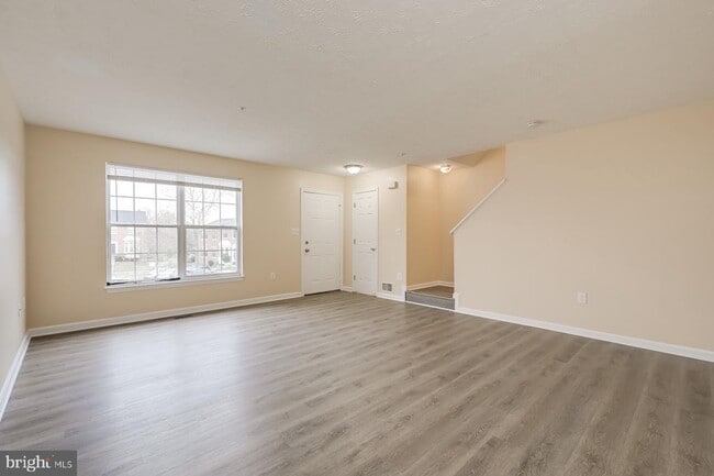 Building Photo - 9058 Constant Course
