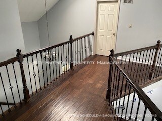 Building Photo - 8620 W 117th - SPACIOUS and Updated!