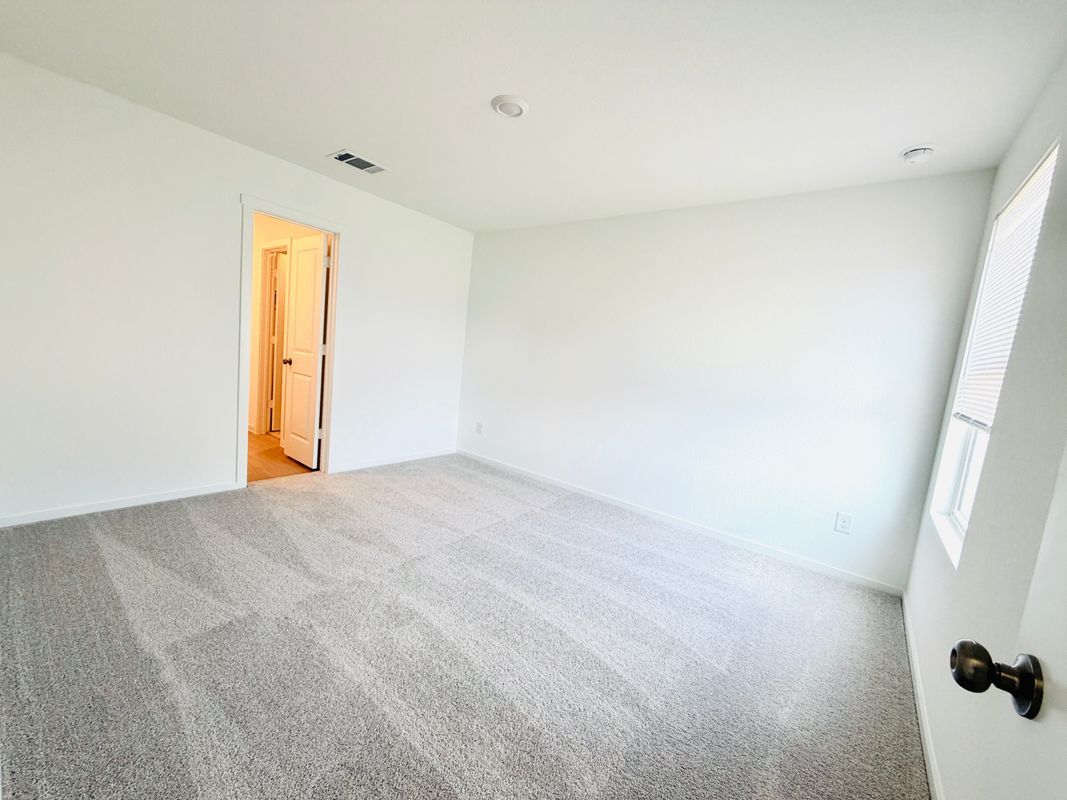 Building Photo - 449 Jones Bch Ln