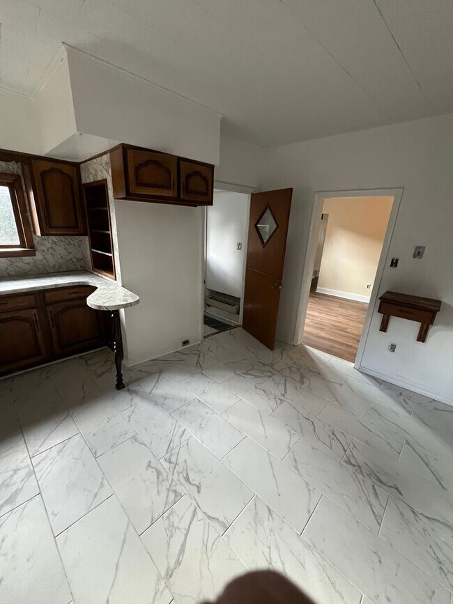 Building Photo - 1742-1744 Wayne Ave