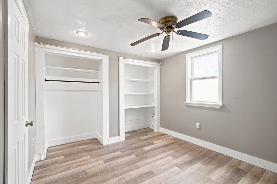 Building Photo - 425 Iberia St