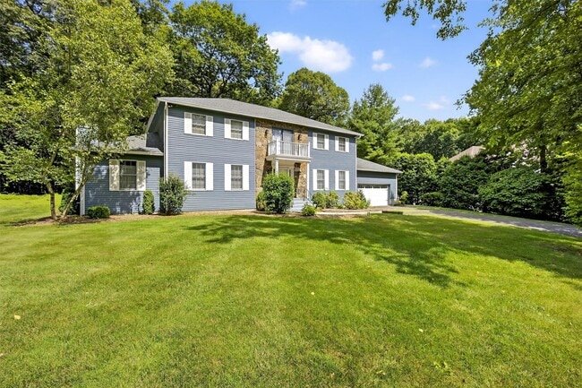 Building Photo - 92 Brook Hollow Dr