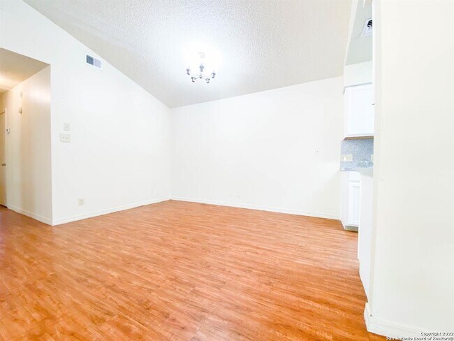 Building Photo - 109 Hughson Ct