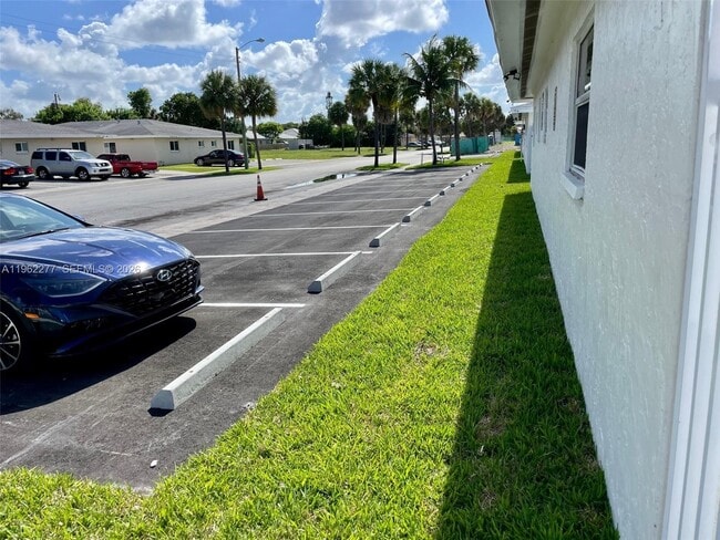 Building Photo - 5719 NW 28th St