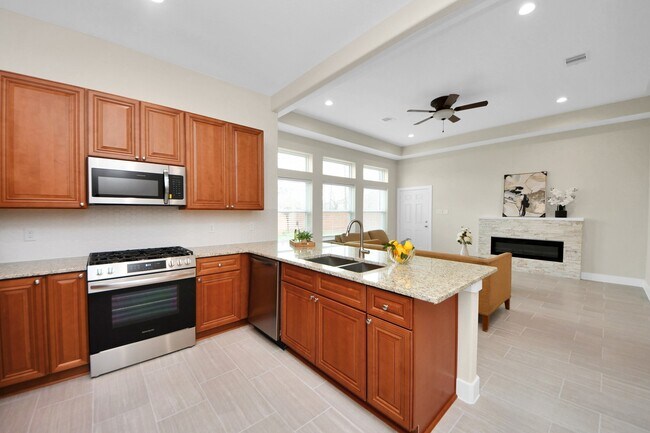 Building Photo - 2003 Marthoman Drive