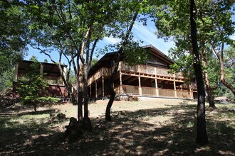 Building Photo - Wooded View Estate in Jacksonville