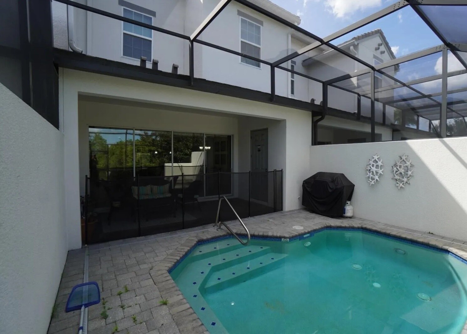 Building Photo - 510 Captiva Dr