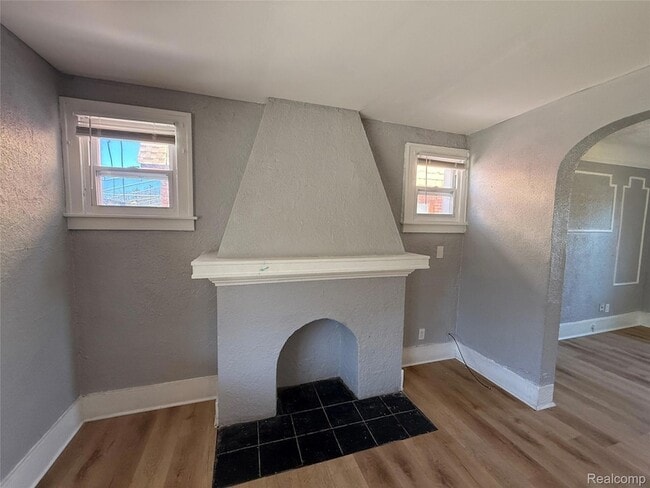 Building Photo - 16206 Snowden St