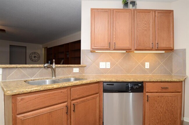 Building Photo - 5043 Natchez Ridge Ct