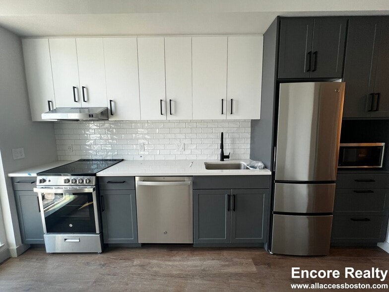 Building Photo - 80 Rugg Rd