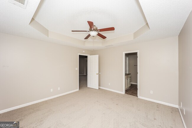 Building Photo - 425 Buffington Dr