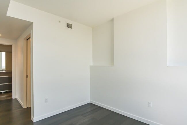Building Photo - 1808 Minor Ave