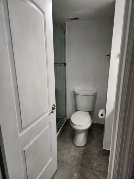 Bathroom 1 - 9143 SW 77th Ave