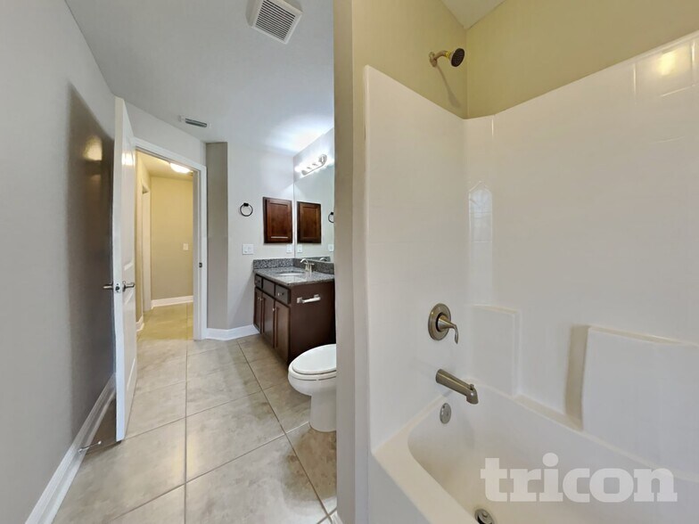 Building Photo - 73 Tucuman St