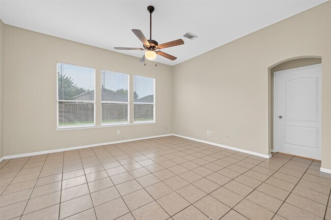 Building Photo - 17230 Hollow Sands Ct