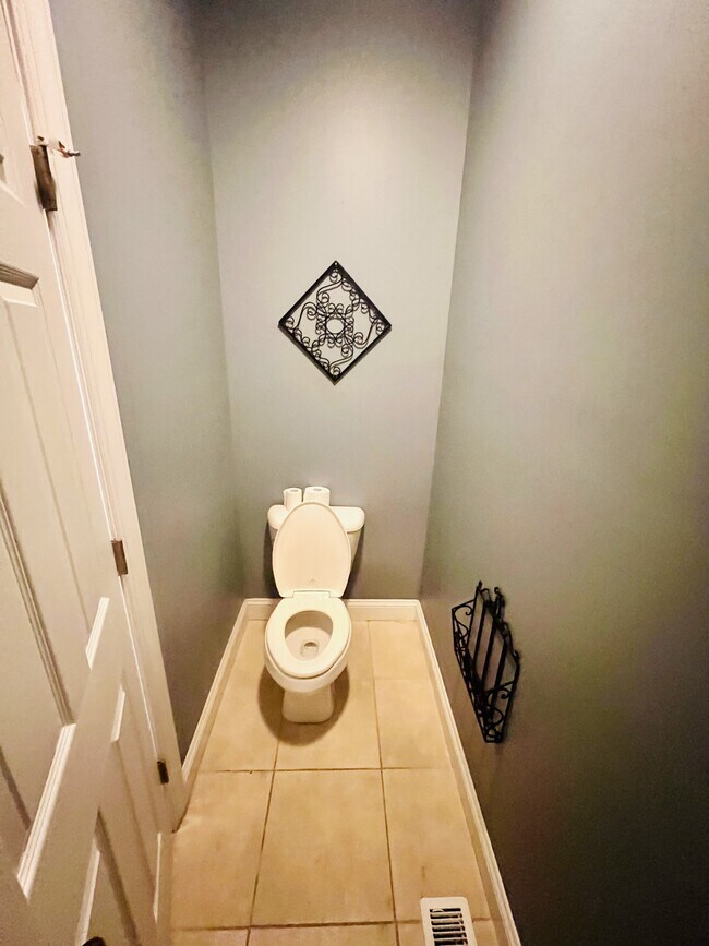 Building Photo - 1223 Hammocks Beach Rd