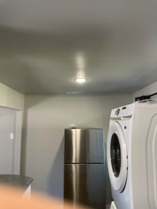 Building Photo - 104 S 5th St