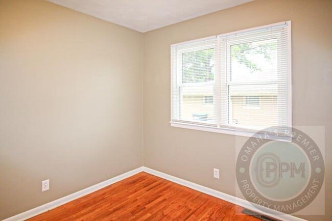Building Photo - Spacious 4 Bedroom 2.5 Bath Family Home!
