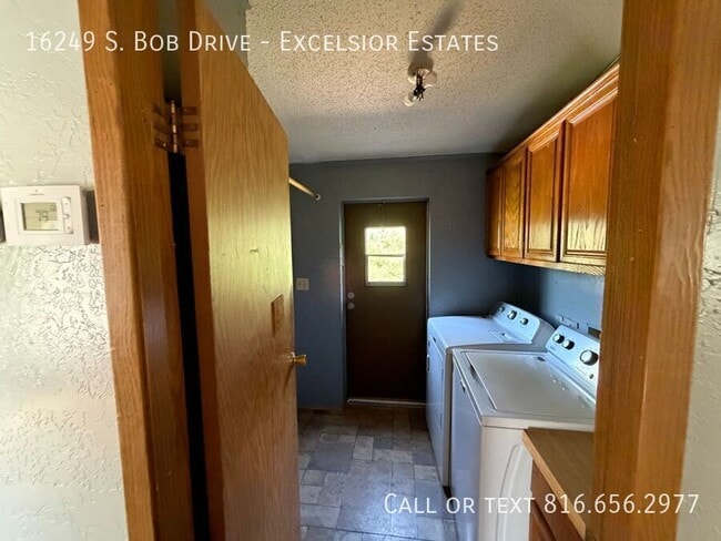 Building Photo - 16249 Bob Dr