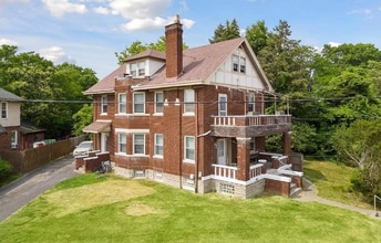 Building Photo - 2565 Orland Ave