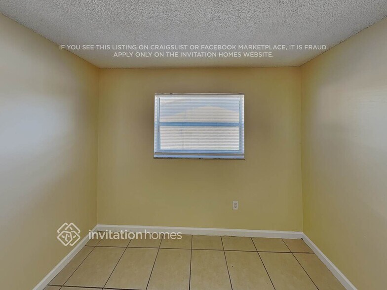 Building Photo - 11421 NW 30th St