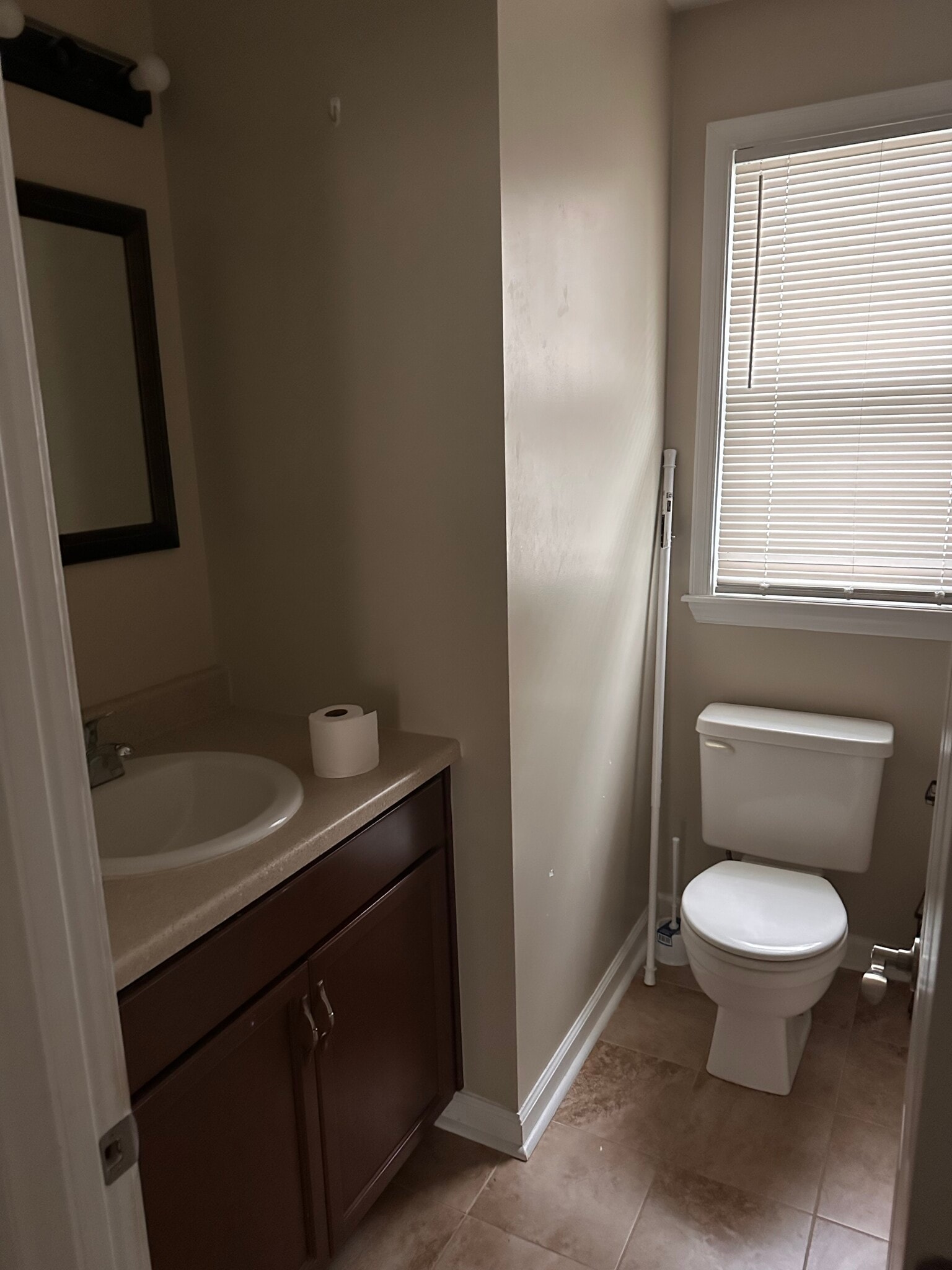 hall bathroom - 411 Greenbriar Ave