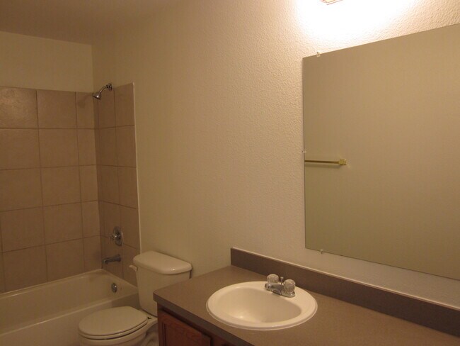 Building Photo - 7511 Ederville Rd