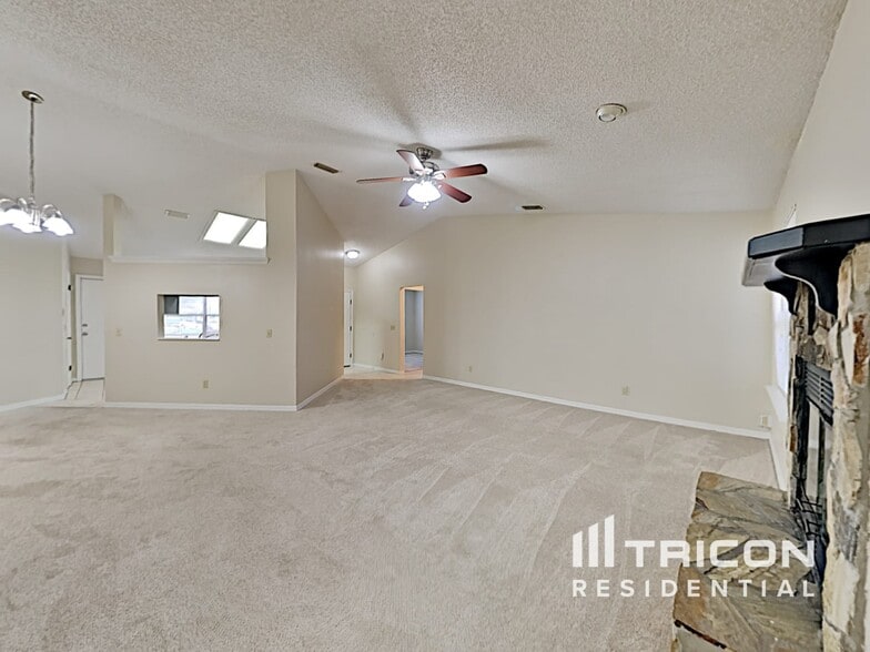 Building Photo - 7081 Swamp Flower Ln