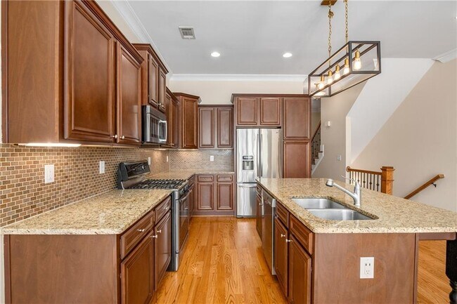 Building Photo - 1420 Briarhaven Trail