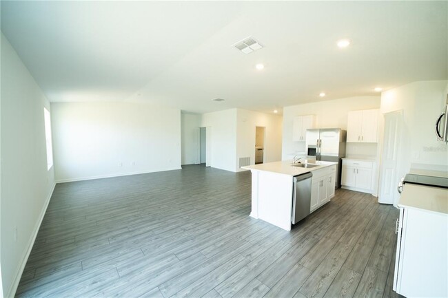 Building Photo - 4757 SW 83rd Lp