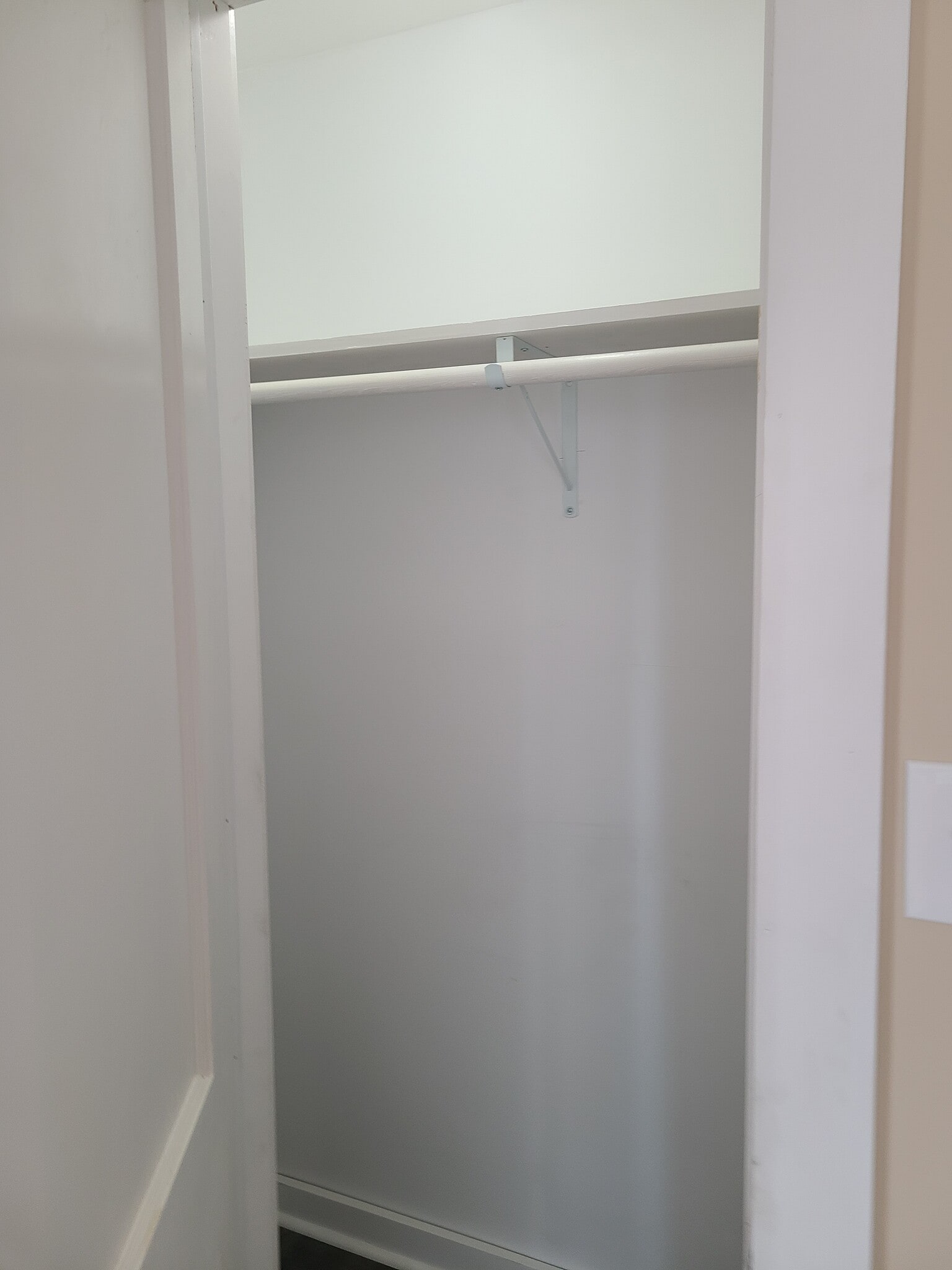 Closet - 100 W Washington St