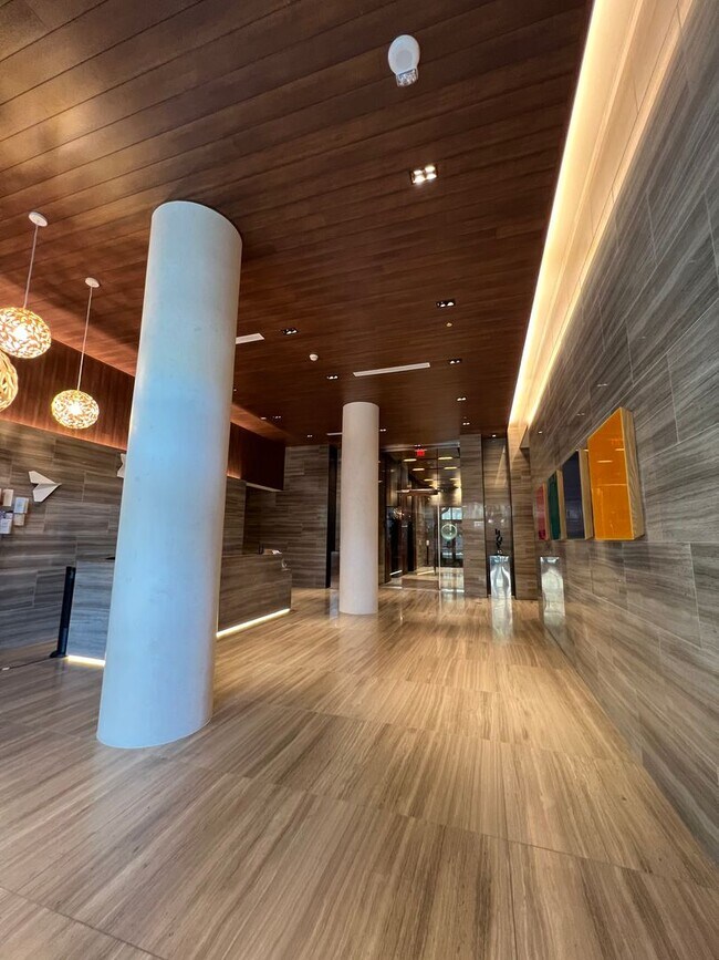 Building Photo - ** 2 BEDROOM 2 BATH** 2 covered PARKING, O...