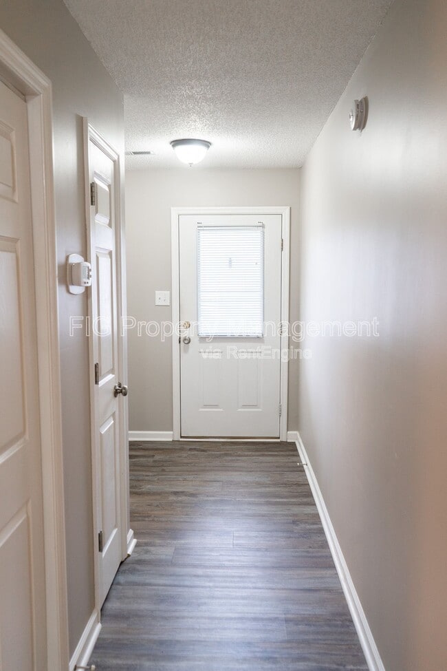 Building Photo - 8013 Keybridge Way