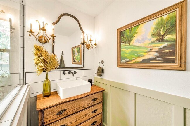 Building Photo - 16084 Stur St