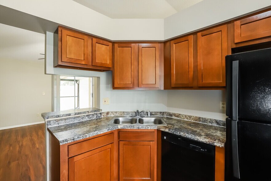 Building Photo - 1757 Tarah Trace Dr