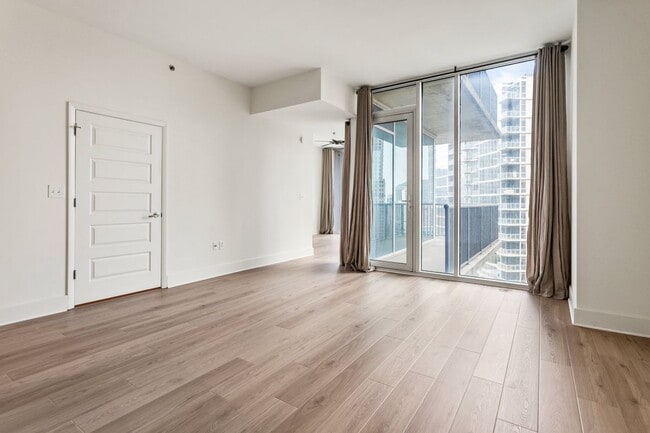 Building Photo - 1080 Peachtree St NE