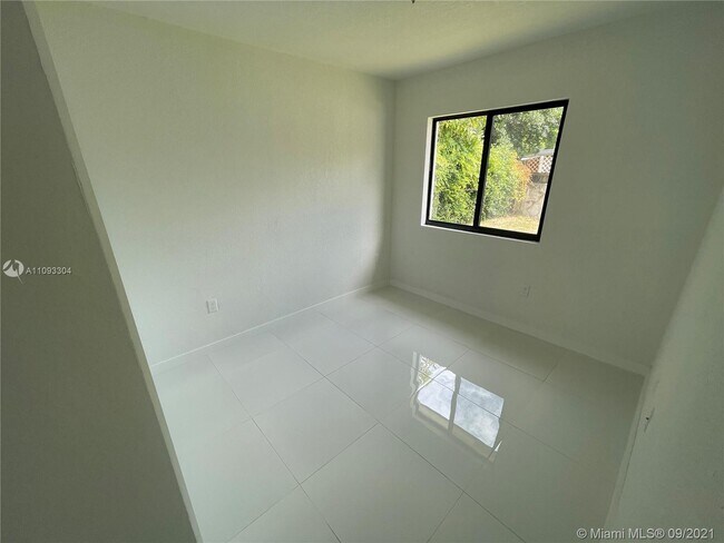 Building Photo - 298 NW 97th St