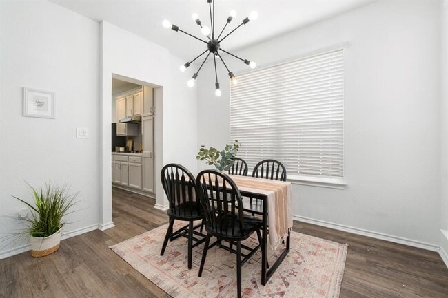 Building Photo - 13508 Campesina Dr