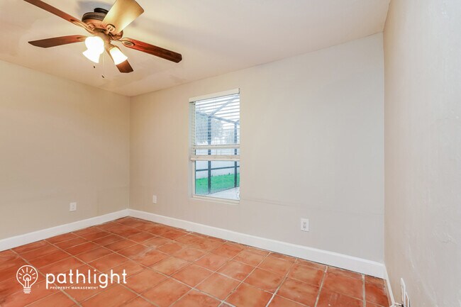 Building Photo - 1495 Charmont Place