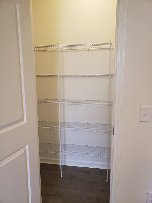 Building Photo - 3465 Vickrey Meadow Dr