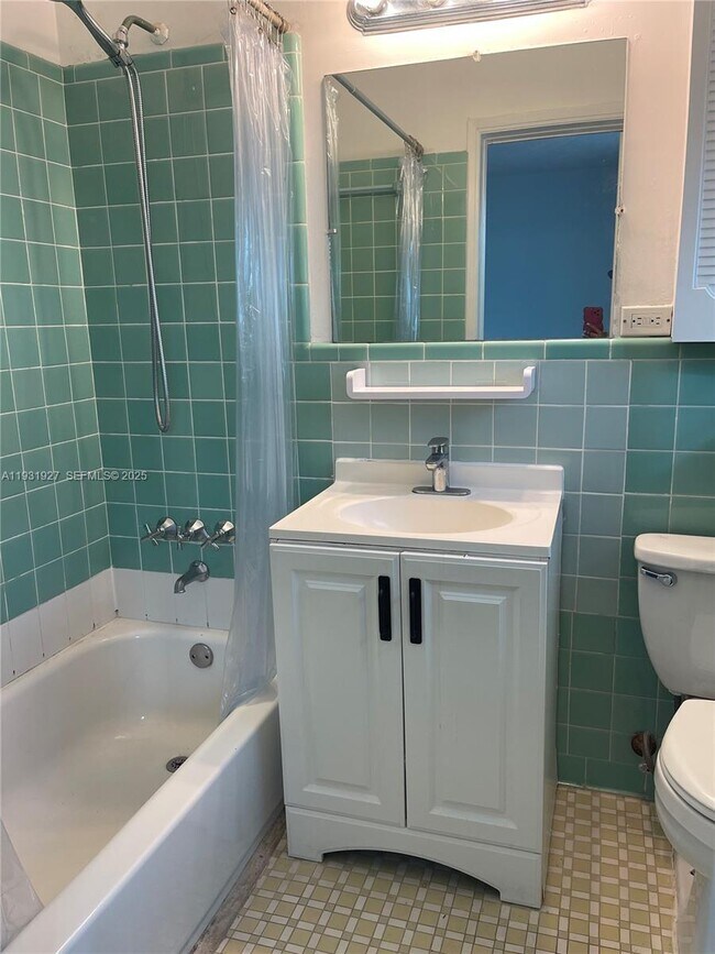 Building Photo - 10178 Collins Ave