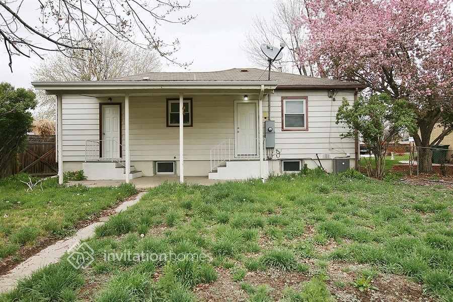 Building Photo - 1740 W Crestline Dr