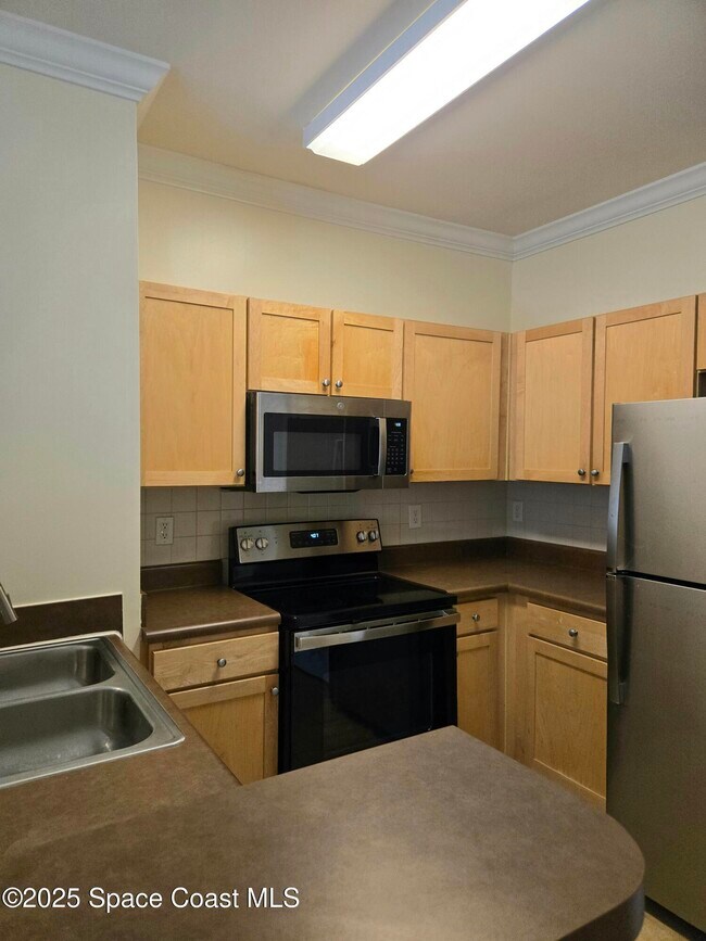 Building Photo - 6470 Borasco Dr