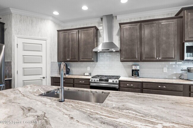 Building Photo - 2718 Addison Dr