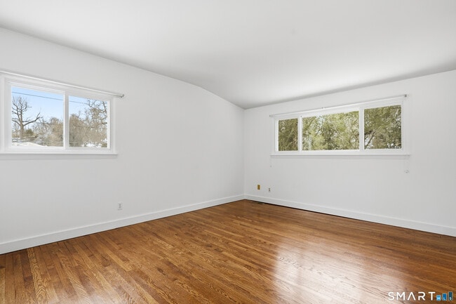 Building Photo - 4 Split Timber Pl