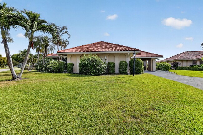 Building Photo - 213 Rio Vista Cir