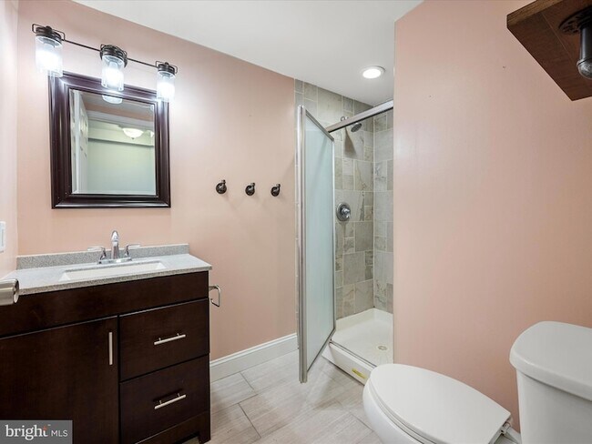 Building Photo - 5479 Main St